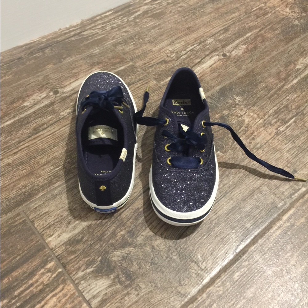 Girls shoes